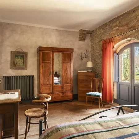 - Podere Monti Villa